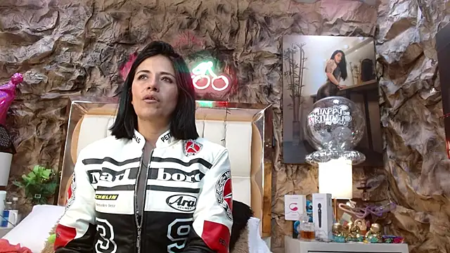 sharoon cheerry online show from 12-15-24, 04:37
