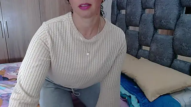 sara hott 1 online show from 01-26-25, 05:44