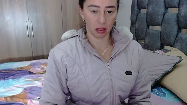 sara hott 1 online show from 01-30-25, 12:27