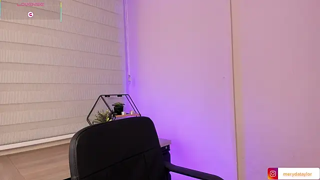 MERIDA TAYLOR online show from 02-13-25, 06:48