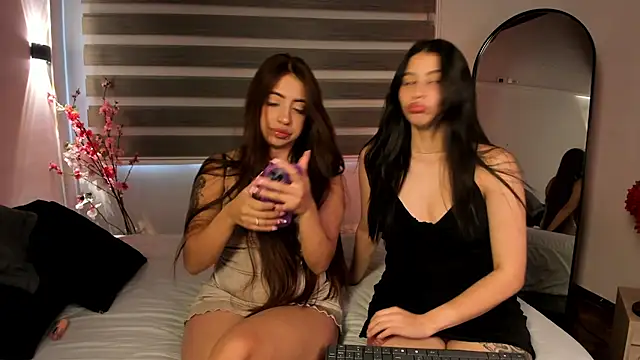 MERIDA TAYLOR online show from 09-12-25, 03:23