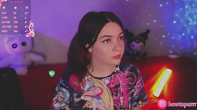 Snapshot of How2Meow chatting on 10-16-25, 04:52 How2Meow online show from 10-16-25, 04:52