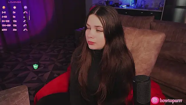 Snapshot of How2Meow chatting on 03-03-26, 05:19 How2Meow online show from 03-03-26, 05:19