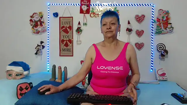 loquitaqueen011 online show from 12-21-24, 04:36