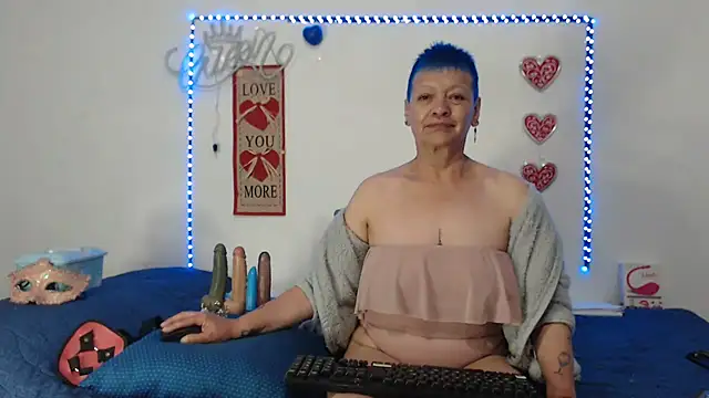 loquitaqueen011 online show from 02-09-25, 08:02
