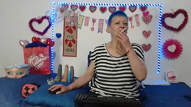 loquitaqueen011 online show from 02-16-25, 10:21