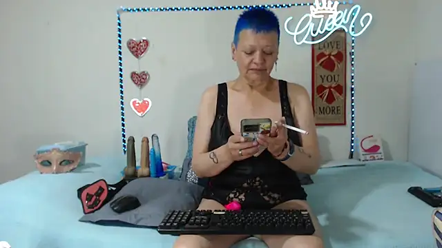 loquitaqueen011 online show from 11-23-25, 01:44