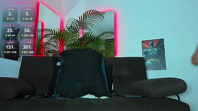 Snapshot of DantePierroo chatting on 12-15-24, 10:50 DantePierroo online show from 12-15-24, 10:50