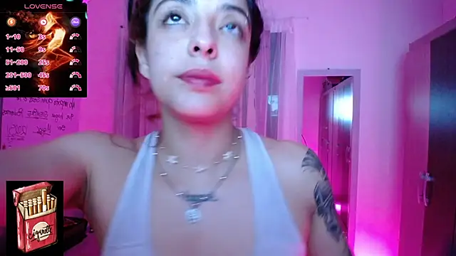 Snapshot of Misslana_wn1 chatting on 03-10-25, 05:54 Misslana wn1 online show from 03-10-25, 05:54