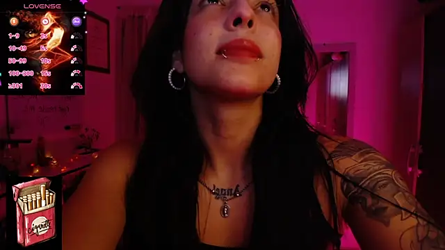 Snapshot of Misslana_wn1 chatting on 10-20-25, 04:13 Misslana wn1 online show from 10-20-25, 04:13