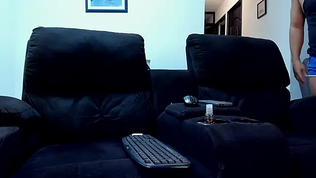 Snapshot of dylanstrong_ chatting on 09-12-25, 11:15 dylanstrong online show from 09-12-25, 11:15