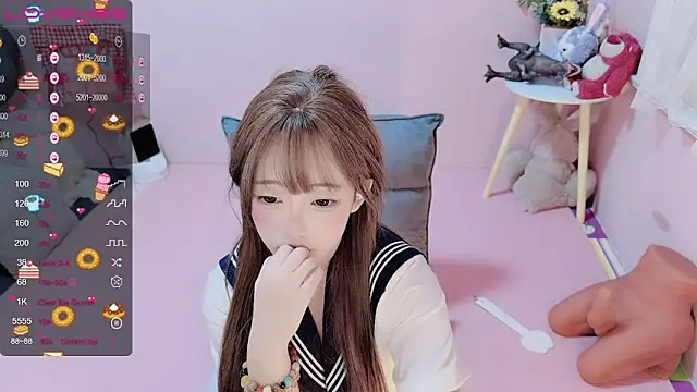 Snapshot of TUTU-new chatting on 01-17-25, 10:12 TUTU-new online show from 01-17-25, 10:12