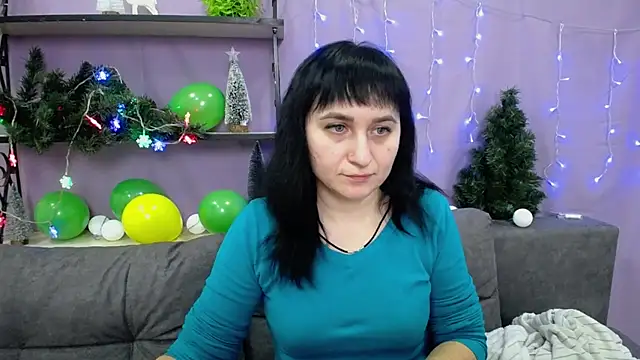 NinaFlawlees online show from 01-10-25, 02:04