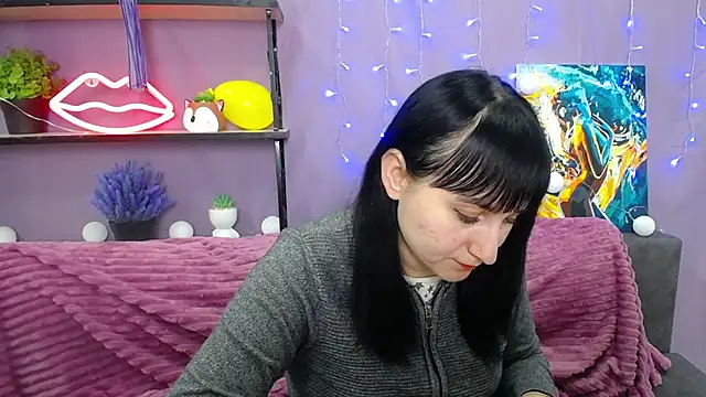 NinaFlawlees online show from 01-30-25, 07:04