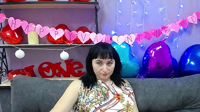 NinaFlawlees online show from 02-16-25, 05:48