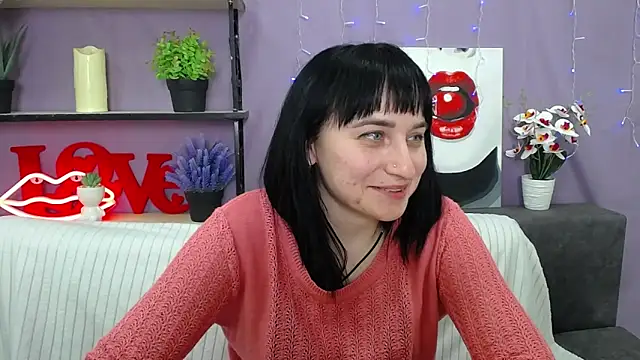 NinaFlawlees online show from 03-20-25, 01:57