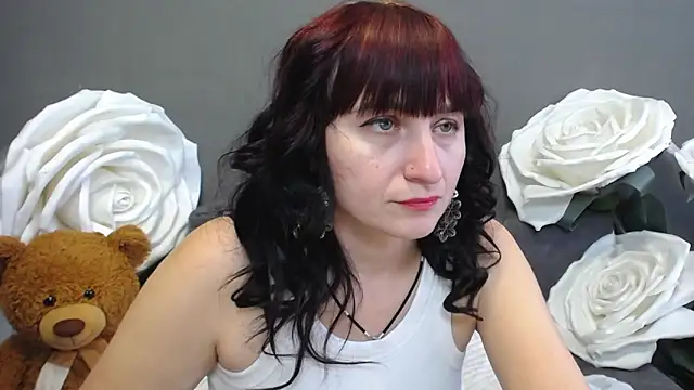 NinaFlawlees online show from 10-14-25, 11:55