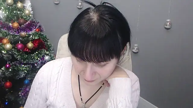 NinaFlawlees online show from 12-19-25, 01:07