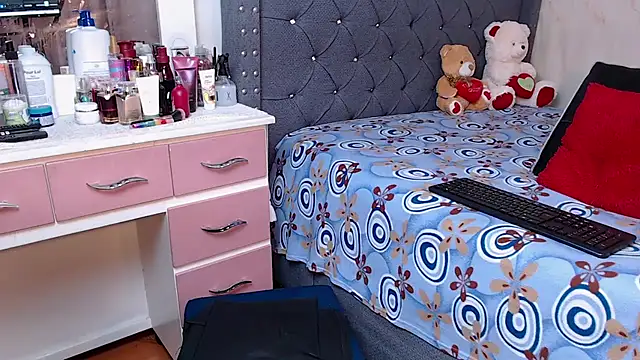 CanndyBrunett online show from 10-10-25, 04:06