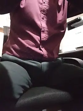 robinsan1010 online show from 06-19-26, 03:49