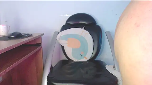 Snapshot of shunrei_saan chatting on 01-25-25, 05:30 shunrei saan online show from 01-25-25, 05:30