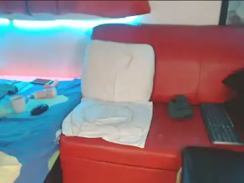 Snapshot of shunrei_saan chatting on 03-19-25, 11:17 shunrei saan online show from 03-19-25, 11:17