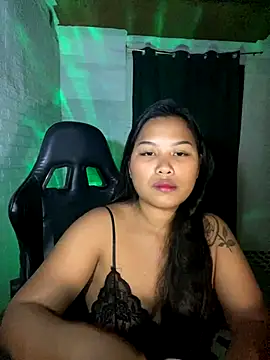 Snapshot of Aalexandrea chatting on 11-04-25, 09:36 Aalexandrea online show from 11-04-25, 09:36