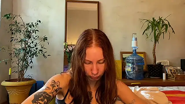 elfess online show from 09-30-25, 08:08