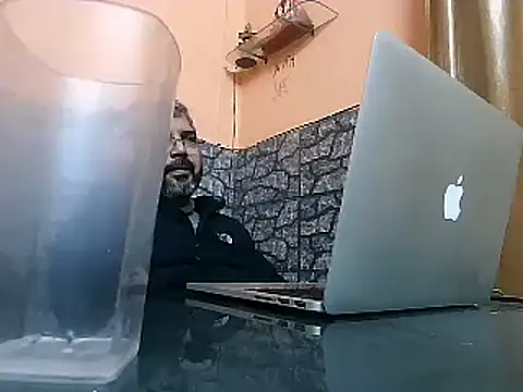 Snapshot of AerifiedLivelong chatting on 12-18-24, 11:45 AerifiedLivelong online show from 12-18-24, 11:45
