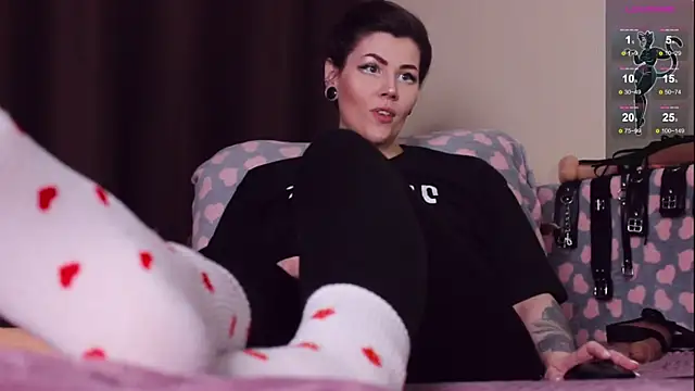 Luna Blake online show from 12-25-24, 04:43
