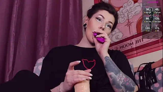 Luna Blake online show from 02-15-25, 04:34