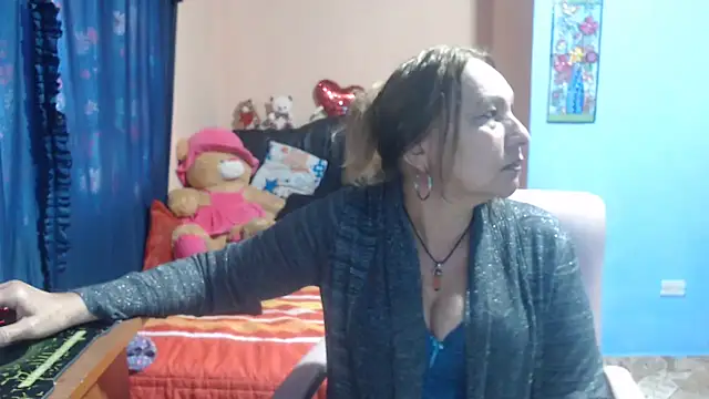 milfeddy  online show from 03-06-25, 04:28