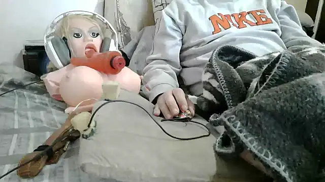 Snapshot of messi_syssy chatting on 07-12-26, 03:14 messi syssy online show from 07-12-26, 03:14