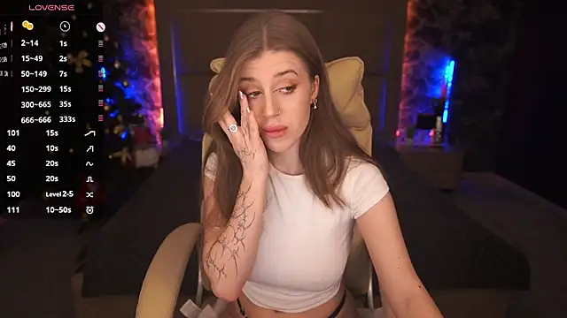 PenellopaRaw online show from 12-22-24, 08:58