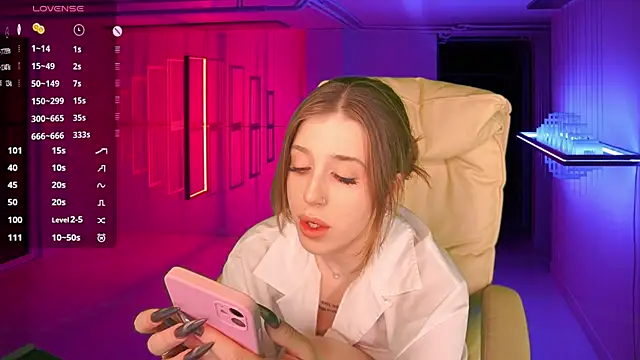 PenellopaRaw online show from 01-21-25, 04:48