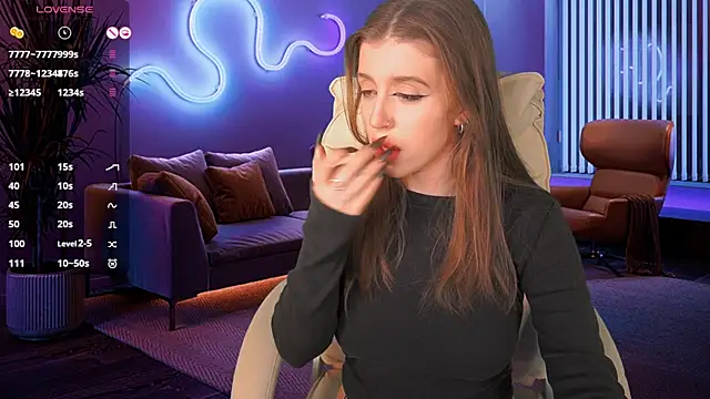 PenellopaRaw online show from 01-29-25, 05:35