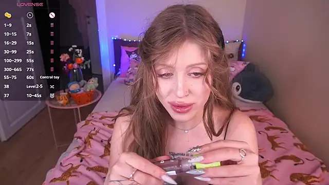 PenellopaRaw online show from 10-10-25, 03:55