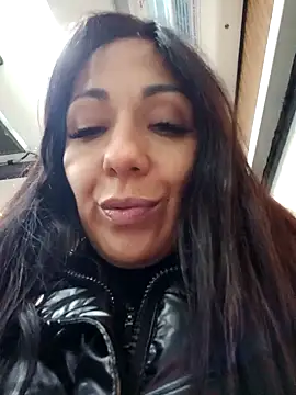 LeticiaWoods online show from 12-21-24, 04:14