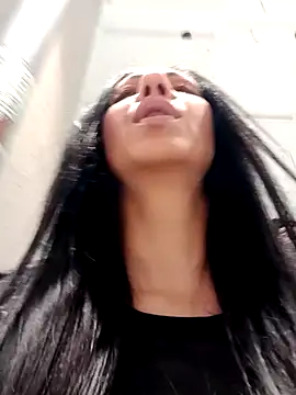 LeticiaWoods online show from 02-04-25, 09:28