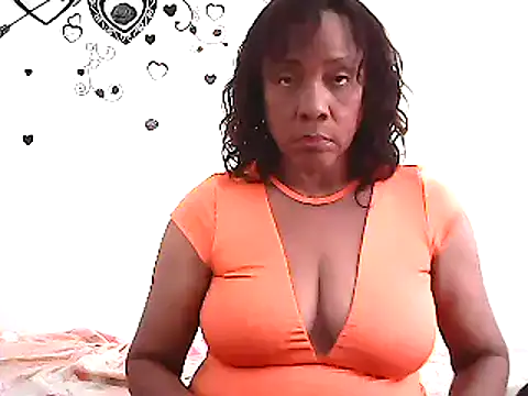 Snapshot of RoosePaarker chatting on 12-15-24, 03:53 RoosePaarker online show from 12-15-24, 03:53