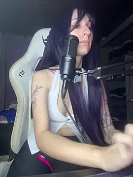 Snapshot of bunnydark00 chatting on 03-18-26, 04:26 bunnydark00 online show from 03-18-26, 04:26