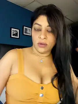 Snapshot of Lashmy111 chatting on 02-04-25, 06:57 Lashmy111 online show from 02-04-25, 06:57