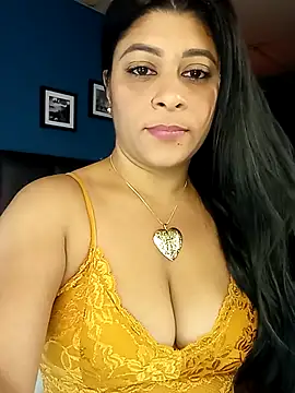 Snapshot of Lashmy111 chatting on 02-15-25, 03:31 Lashmy111 online show from 02-15-25, 03:31