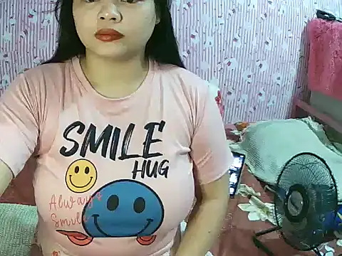 Snapshot of shaira4u chatting on 04-12-26, 08:03 shaira4u online show from 04-12-26, 08:03