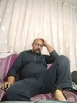 masculine bear daddy online show from 12-18-25, 04:46