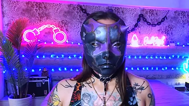 Cool Freak  online show from 10-12-25, 10:36