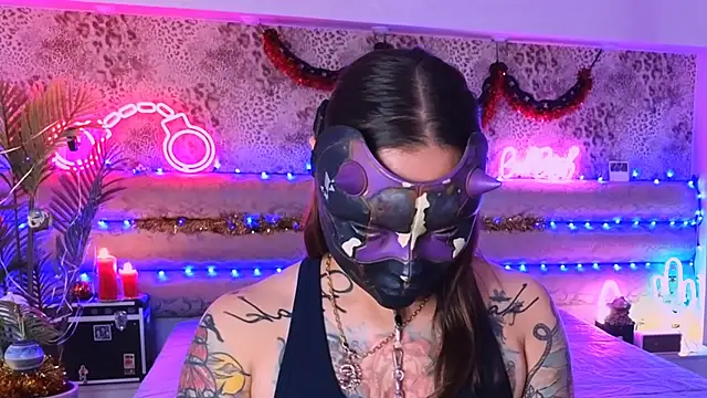 Cool Freak  online show from 11-10-25, 10:25