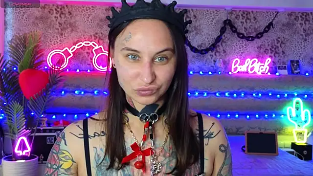 Snapshot of Cool_Freak_ chatting on 03-29-26, 10:37 Cool Freak online show from 03-29-26, 10:37