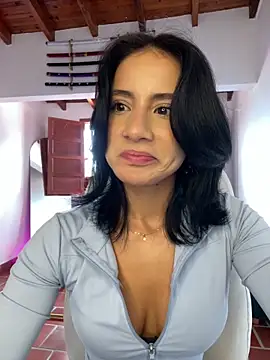 Ale Lewis online show from 09-28-25, 02:33