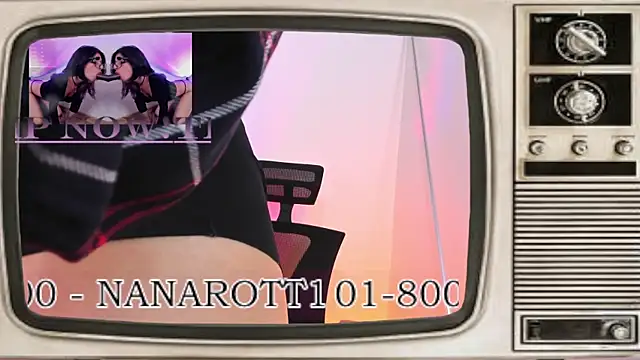 Snapshot of NanaRott chatting on 01-25-25, 01:21 NanaRott online show from 01-25-25, 01:21